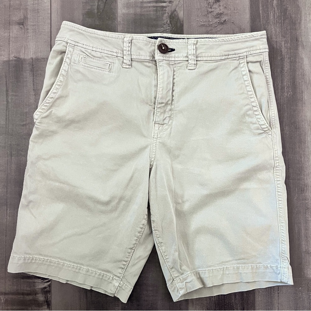 American Eagle Active Flex Shorts Size 30